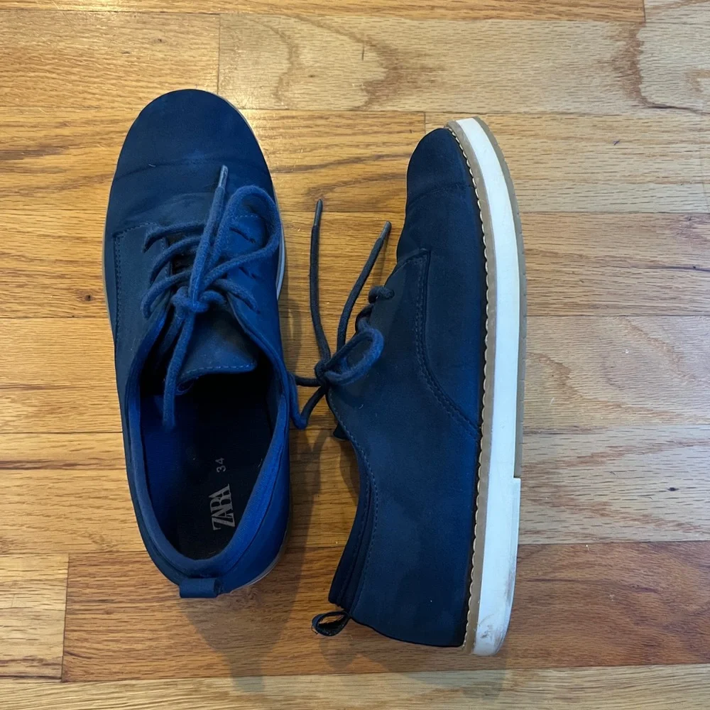 Used Zara navy blue dress boy shoes with laces